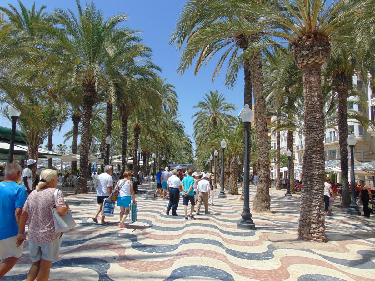Apartamentos Playa Postiguet Alicante Exterior photo