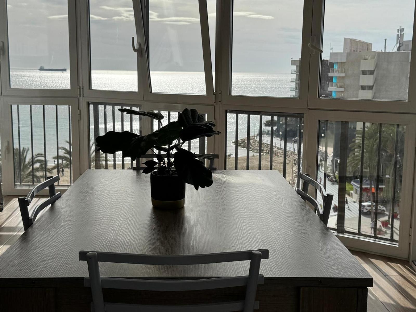 Apartamentos Playa Postiguet Alicante Exterior photo